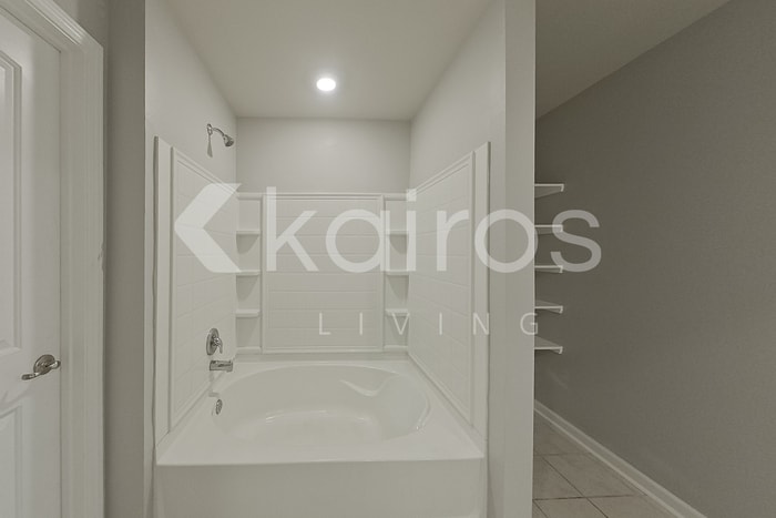 Building Photo - 104 Yardley Ct