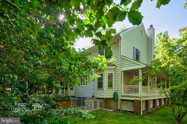 Building Photo - 3689 N Carolina Ave