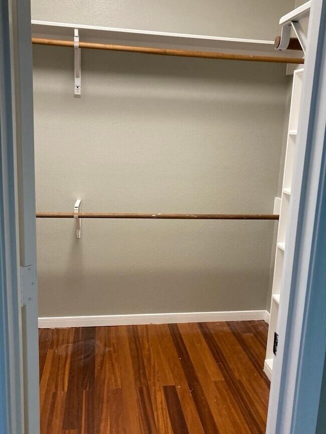 Building Photo - 2322 Trotter Dr