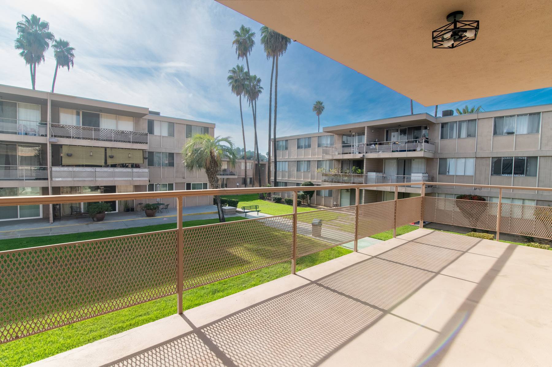Building Photo - 6979 Palm Ct