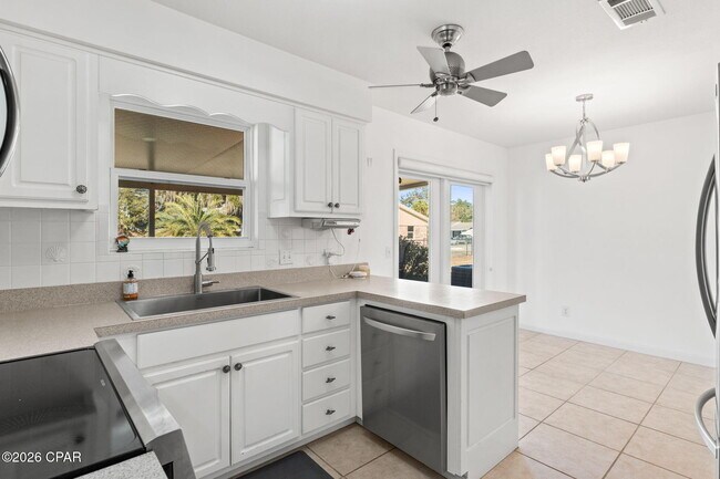 Building Photo - 1006 Tennessee Ave