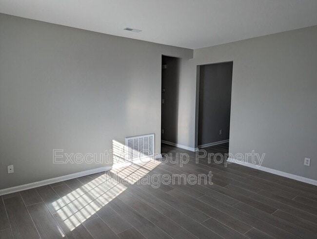 Building Photo - 125 Adena Loop