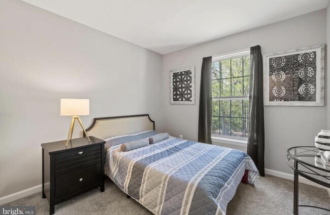 Building Photo - 45839 Wolftrap Way