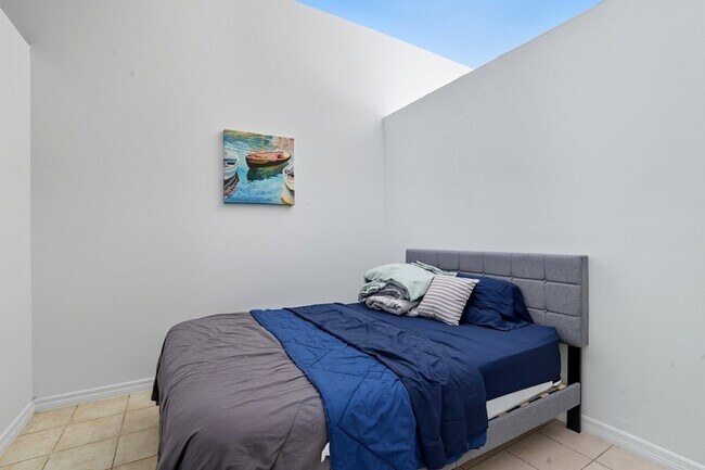 Building Photo - 2261 Krape Rd