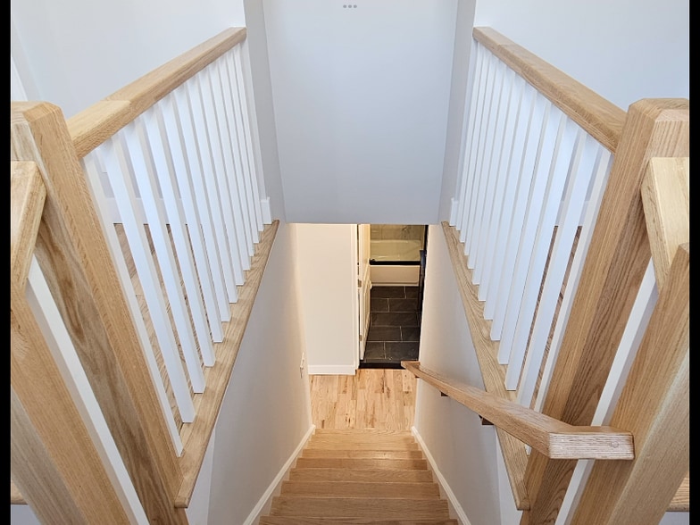 Building Photo - 149 Walnut St