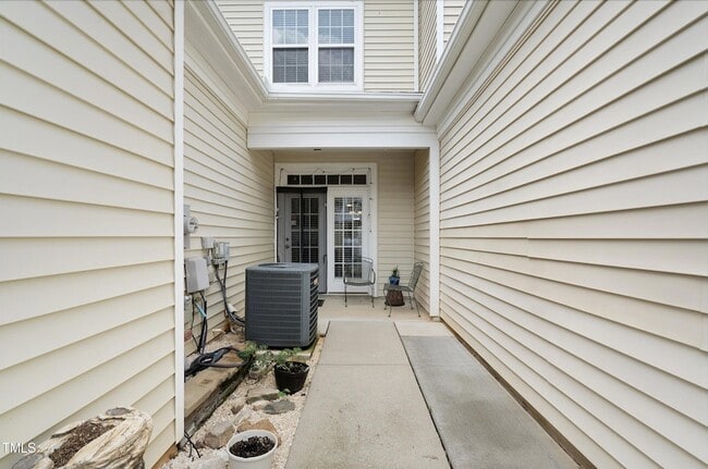 Building Photo - 3646 Olympia Dr