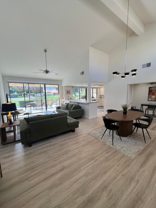 Building Photo - 289 Castellana N