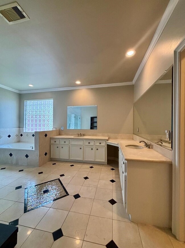 Building Photo - 3515 Durness Way