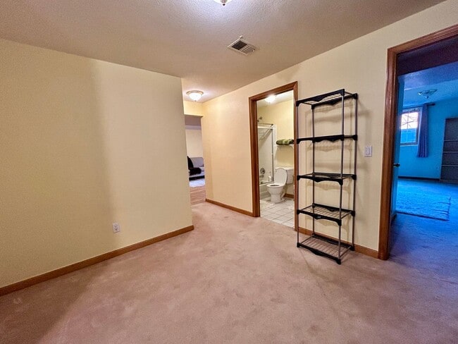 Building Photo - 3642 Larkwood Ct