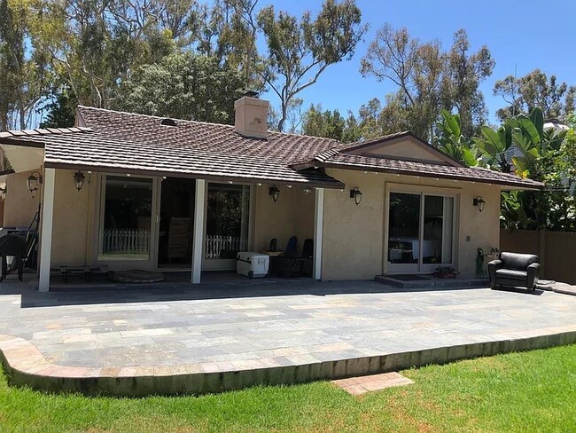 Building Photo - 3329 Palos Verdes Dr N
