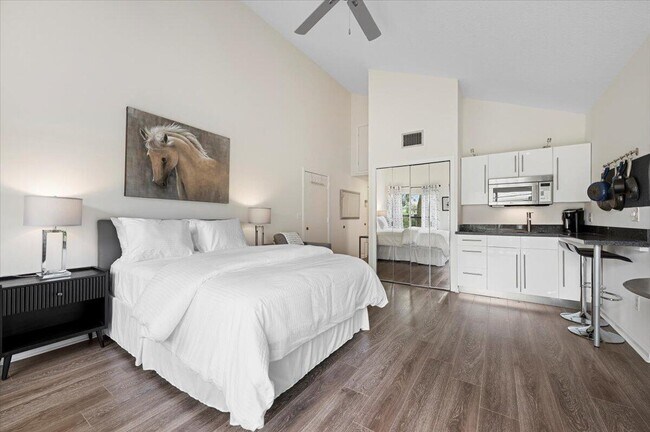 Building Photo - 11863 Wimbledon Cir