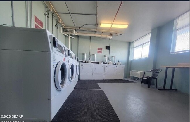 Building Photo - 800 N Atlantic Ave