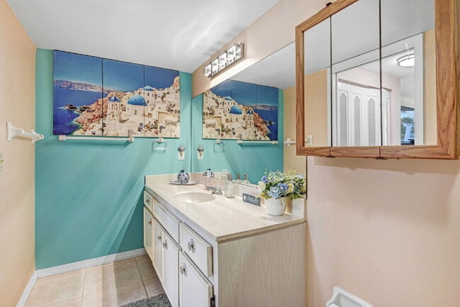Building Photo - Experience coastal living at its finest in...