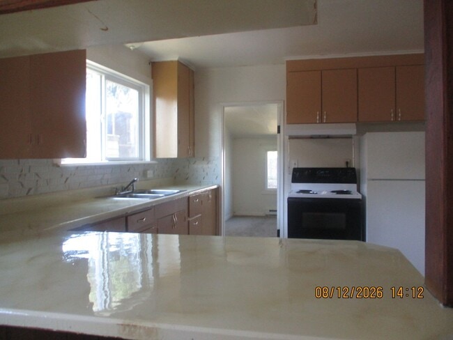 Building Photo - 1227 Chenault Ave