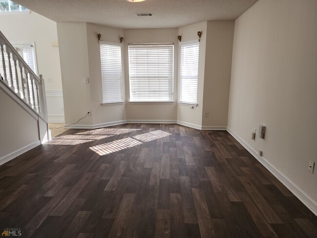 Building Photo - 7130 Cavender Dr SW