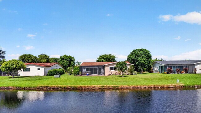Building Photo - 14624 Country Side Ln