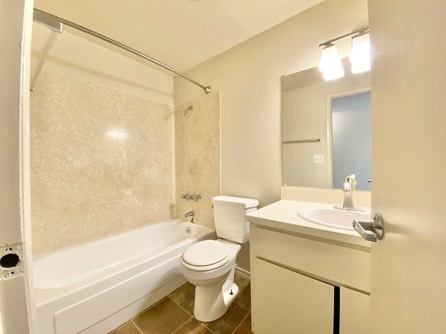 Building Photo - Admirals Apartments