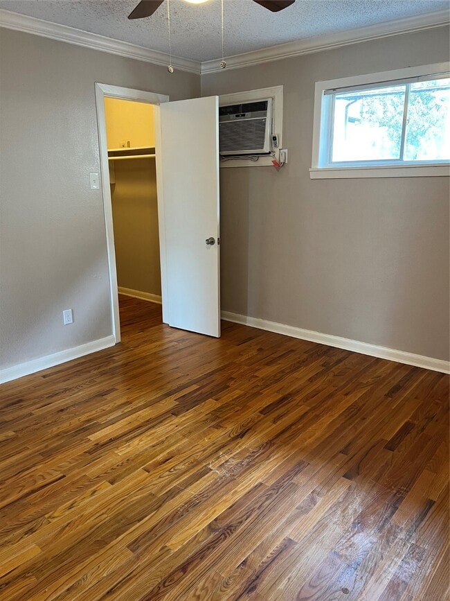 Building Photo - 4036 Bellefontaine St