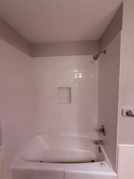 Building Photo - 8205 NW 32nd St