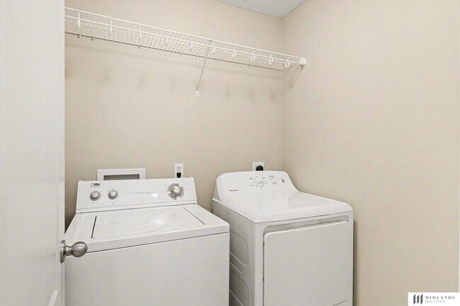 Building Photo - 19724 Marinda St