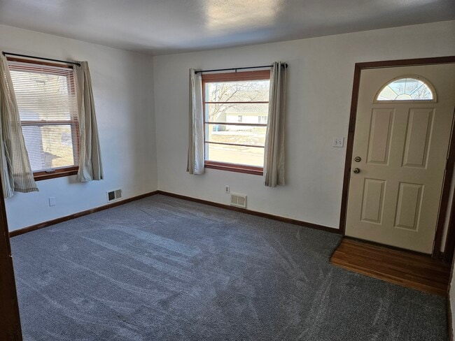 Building Photo - 705 N Highland Ave