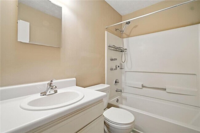 Building Photo - 3045 Wildflower Ln SW