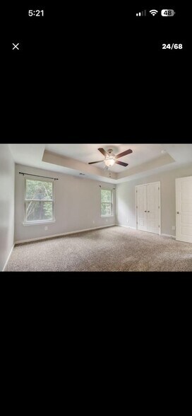 Building Photo - 3401 Silver Ridge Dr