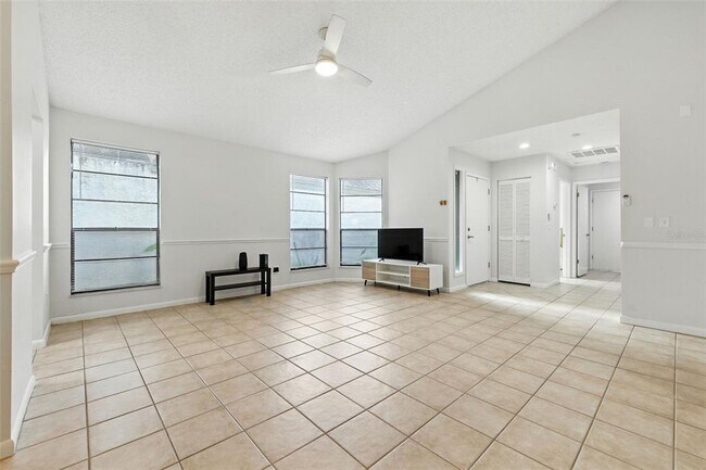 Building Photo - 4404 Oak Harbor Dr