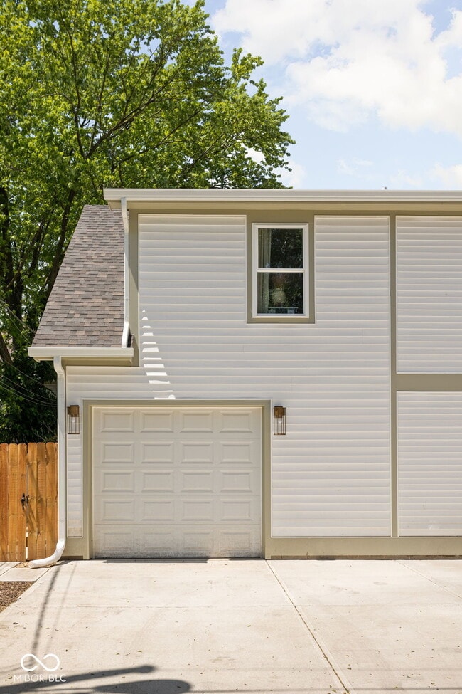 Building Photo - 651 Birch Ave