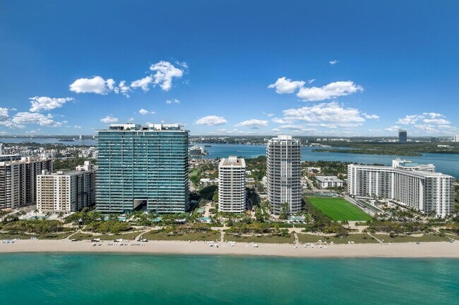 Building Photo - 10205 Collins Ave