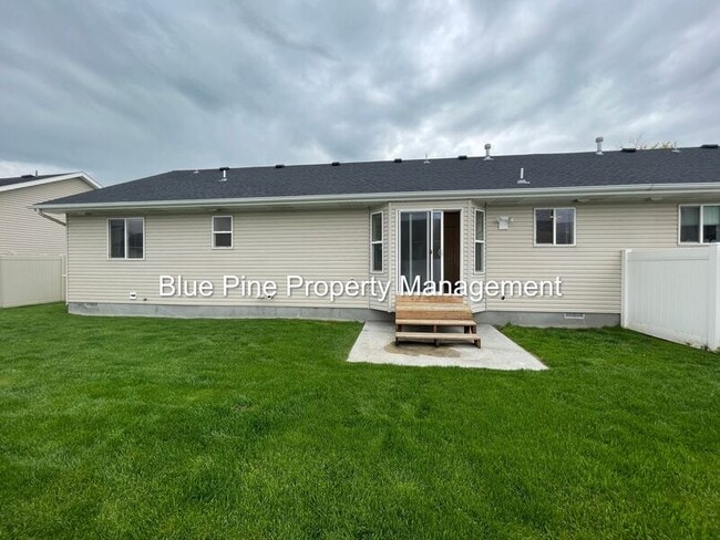 Building Photo - 1156 Matchpoint Dr