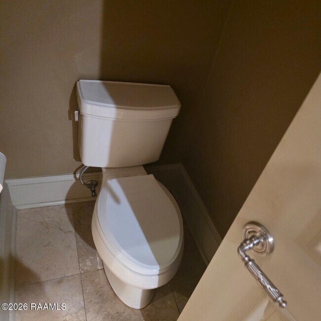 Building Photo - 302 Richland Ave