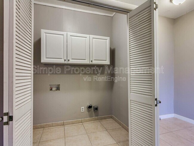 Building Photo - 201 NW 17th St