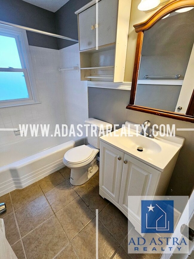 Building Photo - Nice 3 Bed 1 Bath Home in Raytown-Availabl...