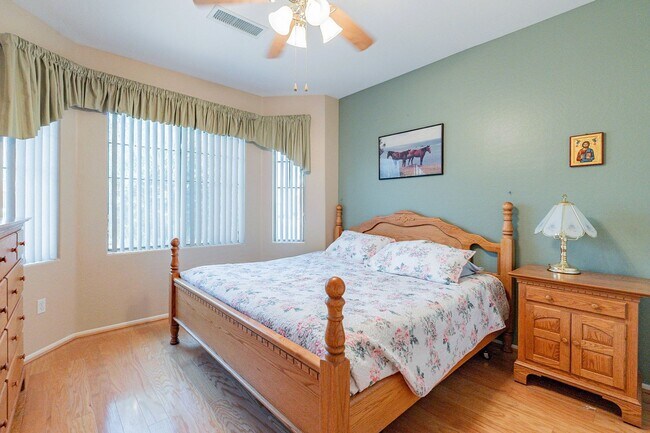 Building Photo - STUNNING Home with New AC in Exclusive 'Th...