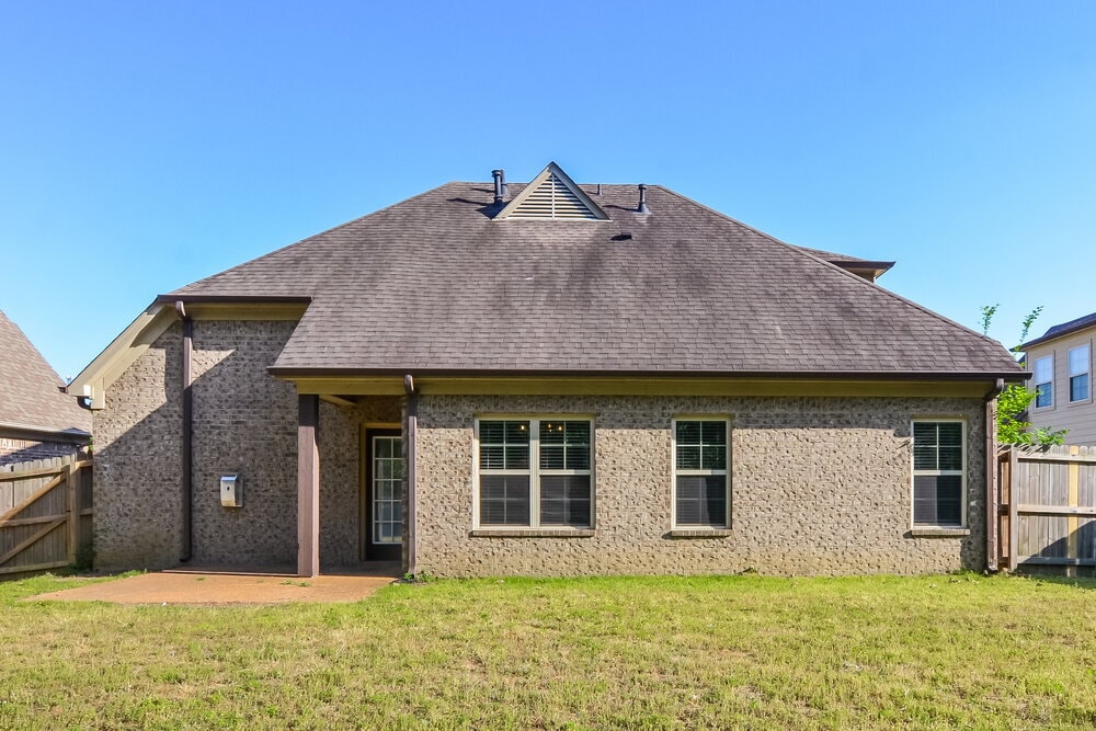 Building Photo - 2674 Champion Hills Dr