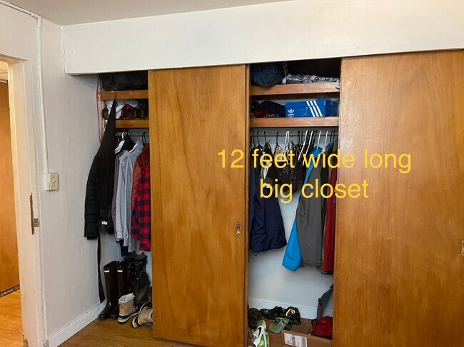 Building Photo - 1300 NE Williams St