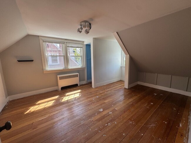 Building Photo - Adorable Single Family Home In Southeast P...