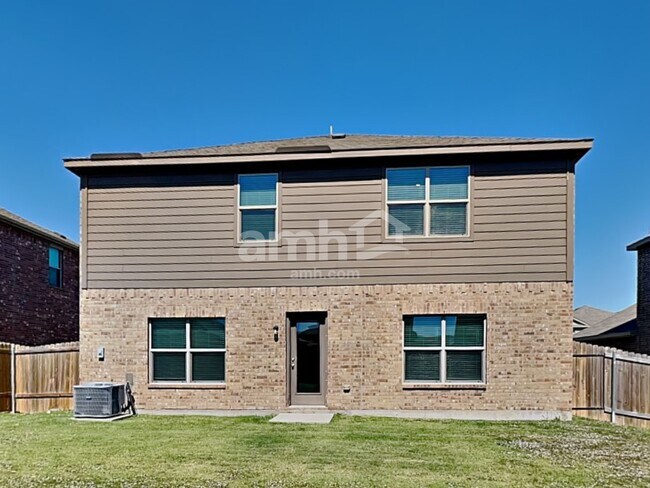 Building Photo - 216 Foster Ln