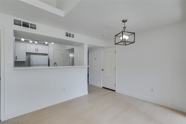 Building Photo - 2300 E Silverado Ranch Blvd