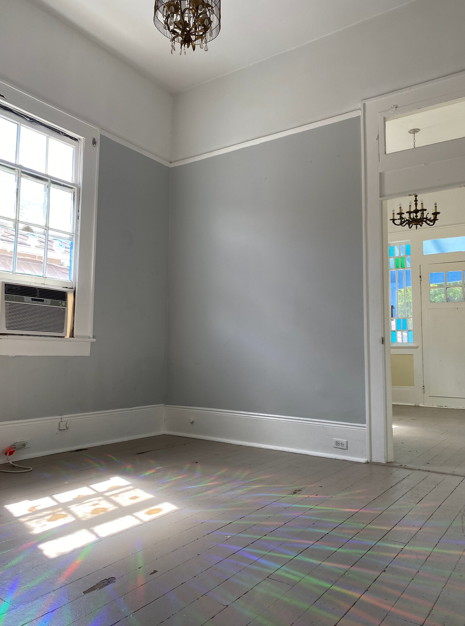 Building Photo - 2727 Onzaga St