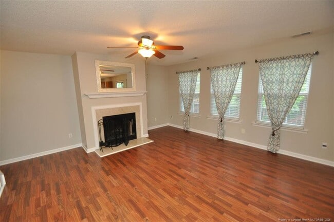 Building Photo - 117 Tiverton Woods Dr