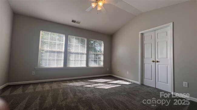 Building Photo - 3261 Mannington Dr