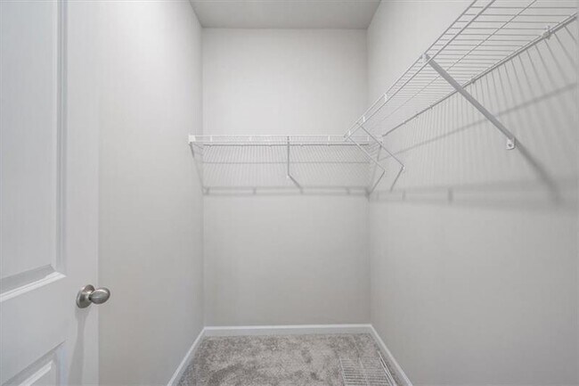 Building Photo - 1505 Slopeside Loop SE
