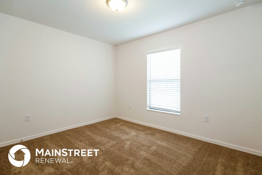 Building Photo - 8615 Silverbell Loop