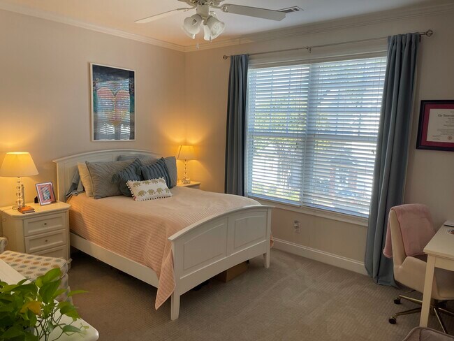 Master Bedroom - 1 Edge Ct