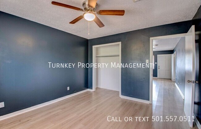 Building Photo - 5708 Sonora Dr