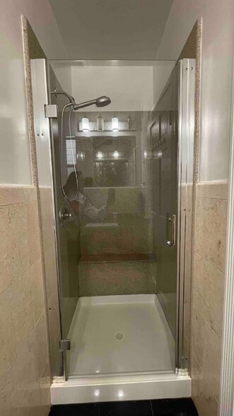 Building Photo - 1322 30th Ave