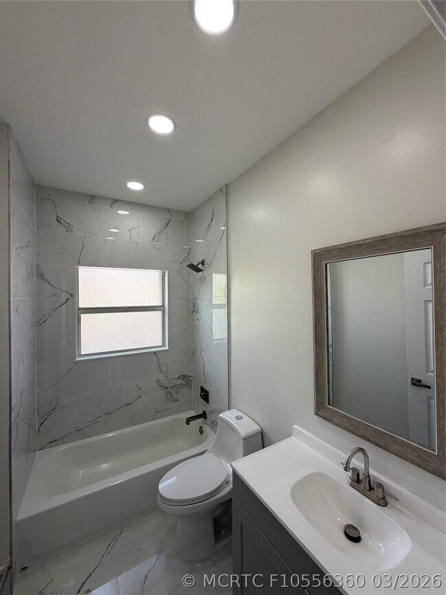 Building Photo - 5473 NW 90th Ave