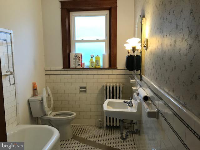 Building Photo - 505 E Lancaster Ave